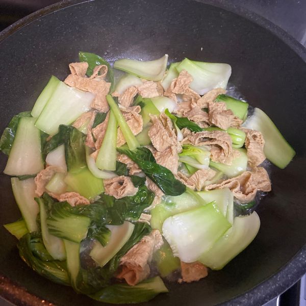 青江菜炒豆皮（遇到真愛） : 大莊一起做