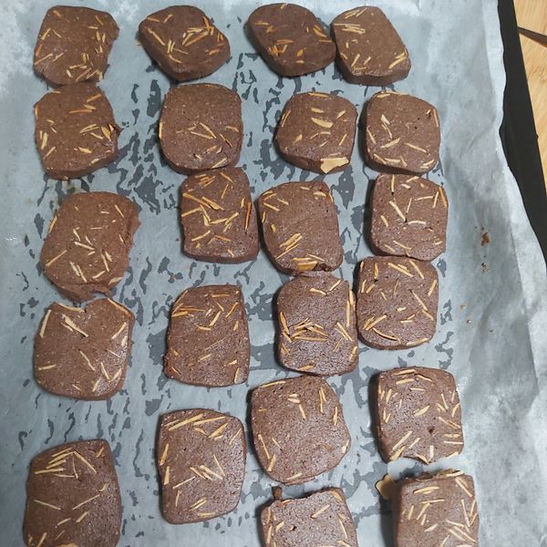 巧克力杏仁餅乾：林小帆 一起做