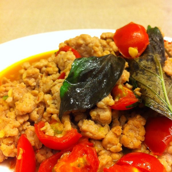 扒完三碗飯! 泰式打拋豬 食譜:雪莉 一起做