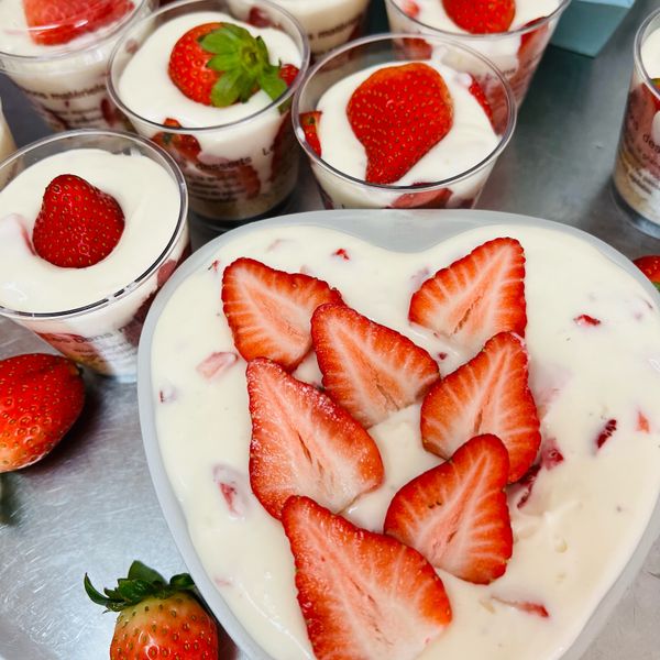 【免烤箱】特濃草莓生乳酪蛋糕:四寶媽咪愛😘料理 一起做