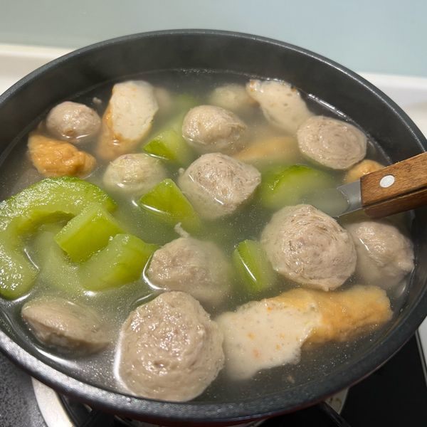#114 大黃瓜貢丸湯 : 靜兒一起做