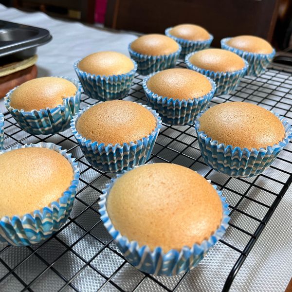 撞牆n次的戚風杯子蛋糕（附失敗案例分析） : Tingo一起做