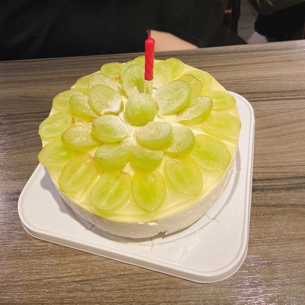 麝香葡萄生乳酪蛋糕（免烤箱）：Yu 一起做