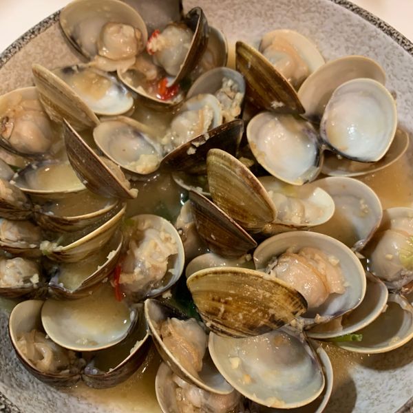 酒香奶油蛤蜊～十分鐘上菜！（酒蒸蛤蜊） : Chiachi Tseng一起做