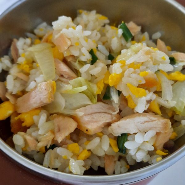 鮭魚蛋炒飯 : 蔡孟芸一起做