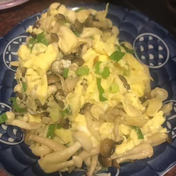 【MaiMai廚房】雙菇嫩蛋 : 高雅婷一起做