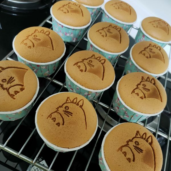 撞牆n次的戚風杯子蛋糕（附失敗案例分析） : 。西瓜媽的實驗廚房。一起做