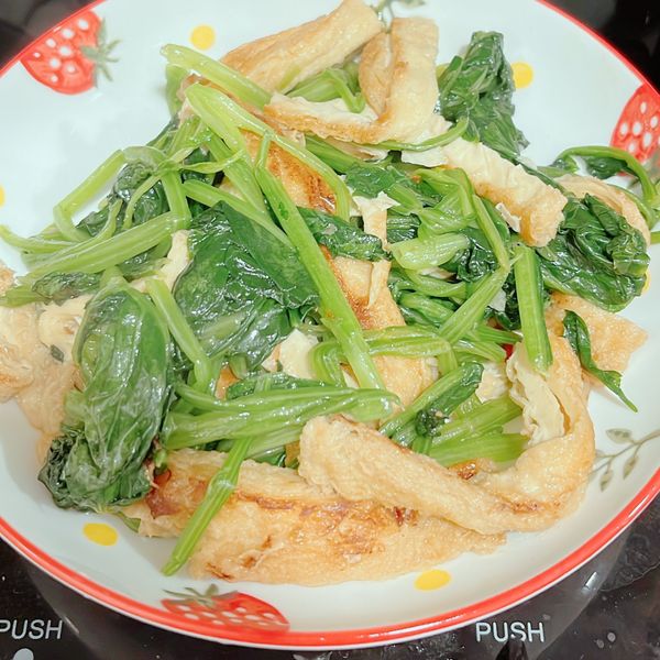 菠菜炒豆皮 : Landy Liu一起做