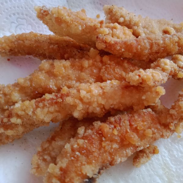 酥炸虱目魚柳條:鱈魚鱈魚 一起做