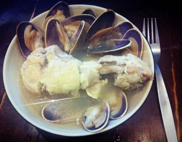 蒜頭蛤蜊雞湯：Anna Lin 一起做