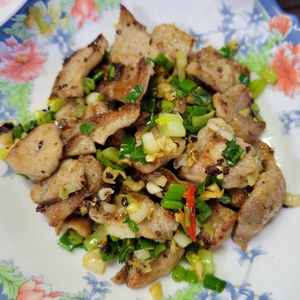 煎椒鹽松阪豬（便當菜） : 玉菁一起做