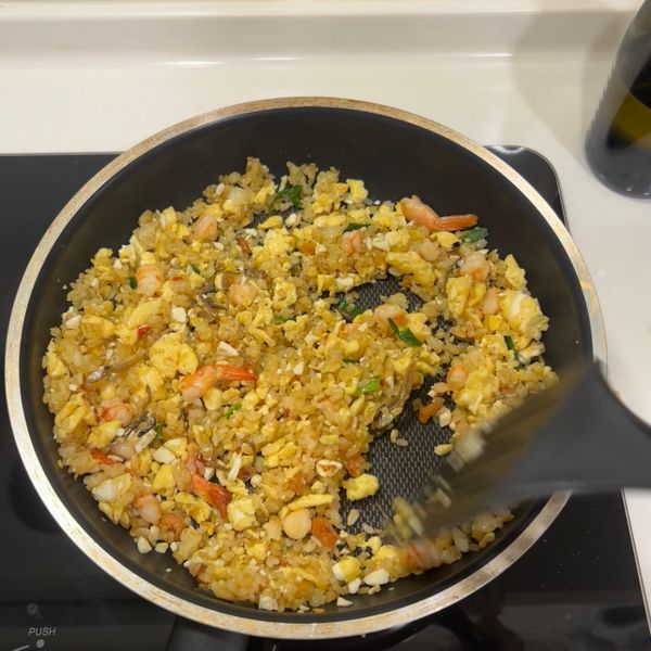 金沙蛋炒飯/鹹蛋炒飯/雙蛋炒飯：Apple Lee 一起做