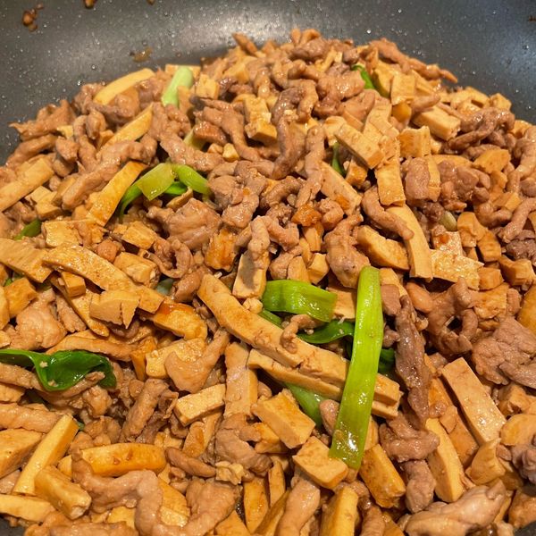 肉絲炒豆乾：PX 一起做