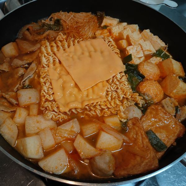 部隊鍋 - {韓式經典}:小佳 一起做