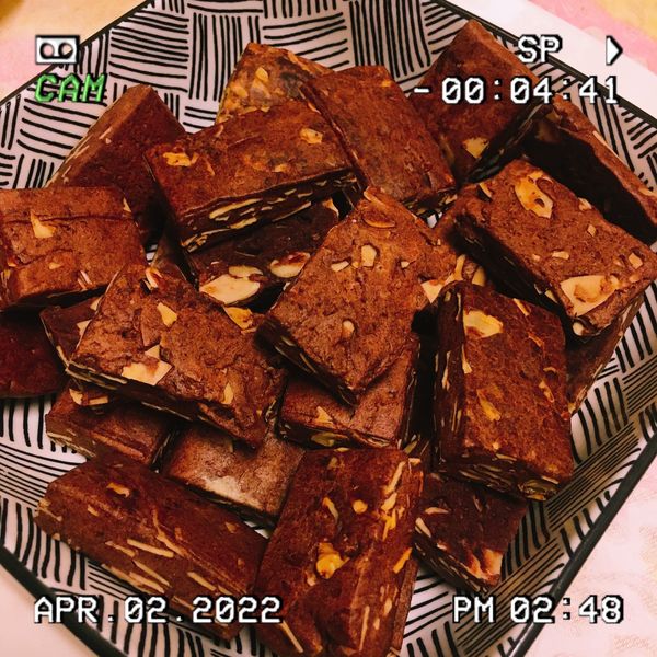 巧克力杏仁餅乾：洪儀珊 一起做