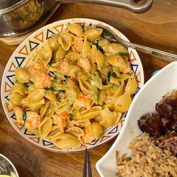 白醬蝦仁波菜義大利麵-手繪食譜 : 江妍葶一起做