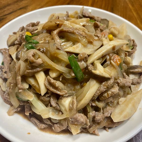 雙菇醬燒牛肉片【好菇道營養料理】：選璇兒 一起做