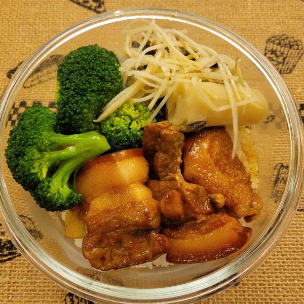 不加一滴水紅燒肉：grace 一起做