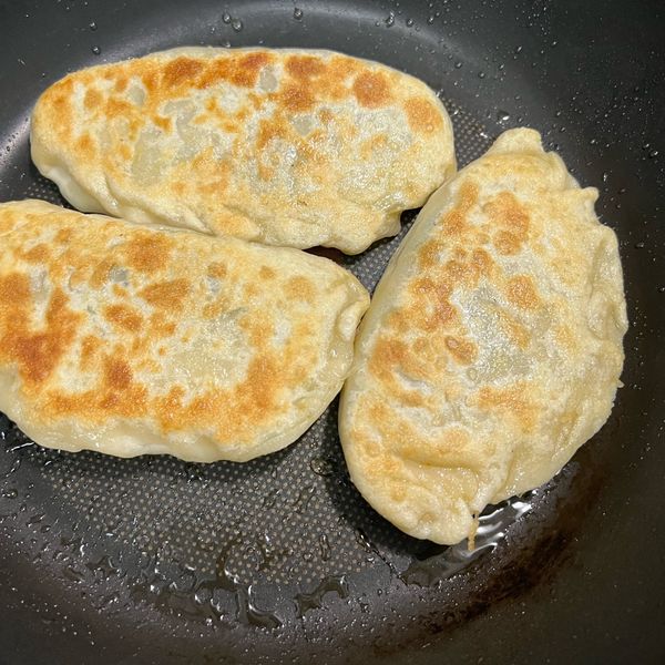 韭菜盒子 : 魏金配一起做