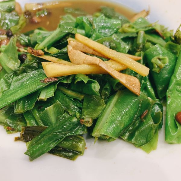 豆豉炒山蘇：Singing 一起做