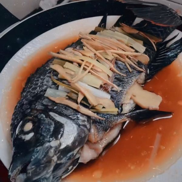 清蒸鱸魚：啊糖 一起做