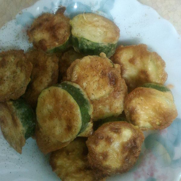 櫛瓜煎蛋 : 章魚一起做