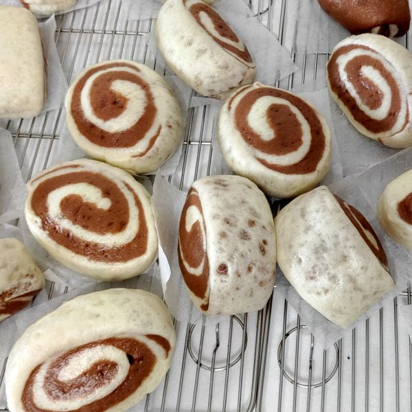 可可雙色饅頭/巧克力雙色饅頭 : 黑貓貓一起做