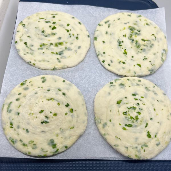 蔥油餅 : 陳佑芊一起做