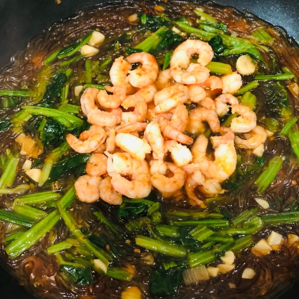 鮮蝦粉絲煲：Avery 一起做