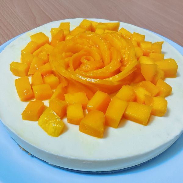 芒果生乳酪蛋糕【影片】無鮮奶油免烤箱 : Irene Chung一起做