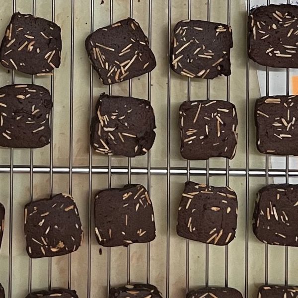 巧克力杏仁餅乾：梁繼蘋 一起做