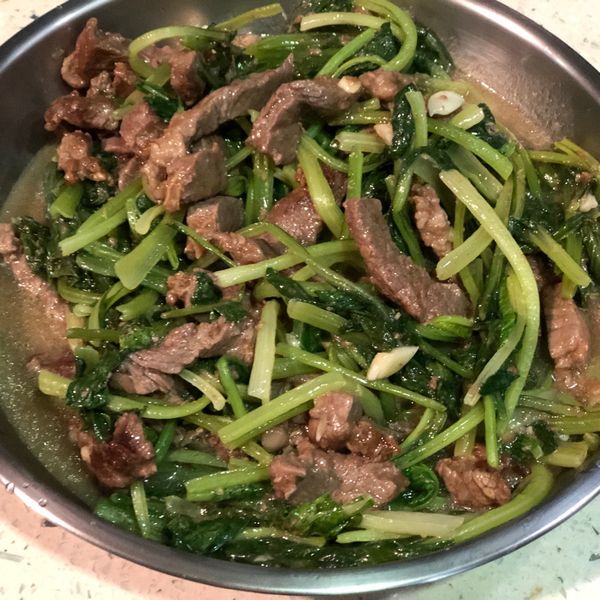 沙茶芥蘭炒牛肉 : Sara Wang一起做