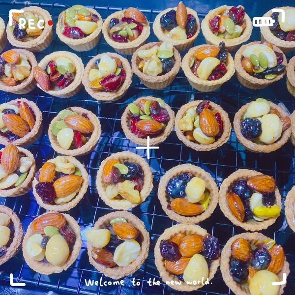 蜂蜜堅果塔 : 皮傑小豬一起做