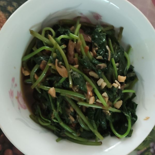 家常菜～蒜酥地瓜葉 : 將將一起做