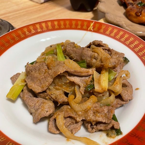 蔥爆牛肉 : 陳又瑜一起做