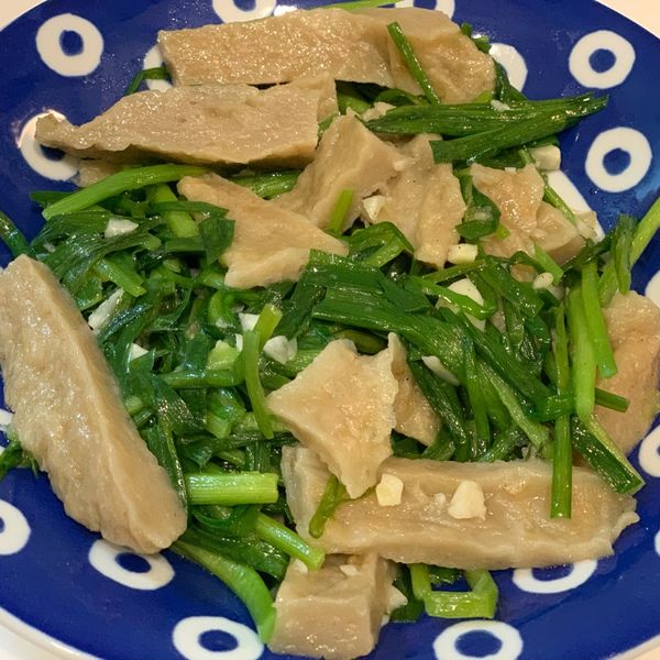 韭菜炒黑輪片 : Lolita Li一起做