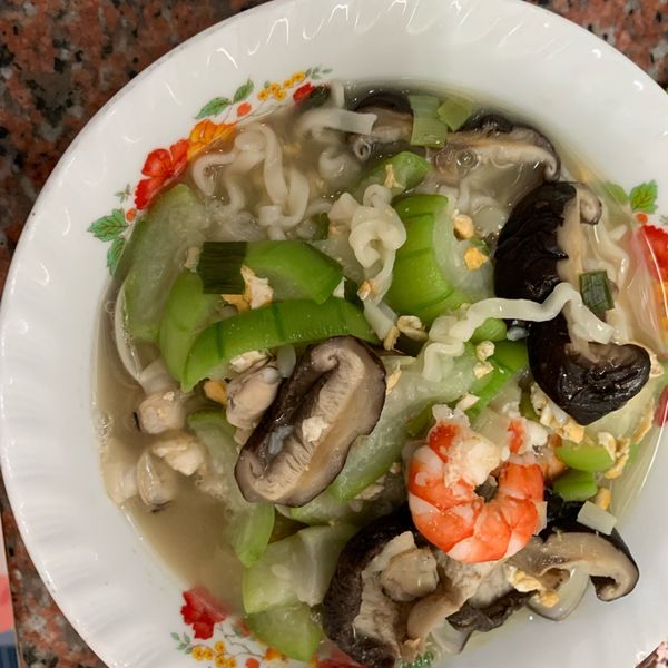 鮮蝦絲瓜湯麵：Cherry Cheng 一起做