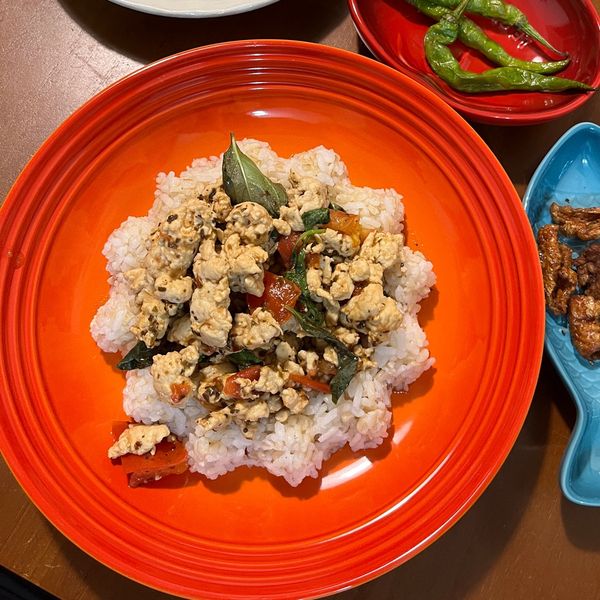 泰式打拋雞 : 瓜瓜小姐一起做