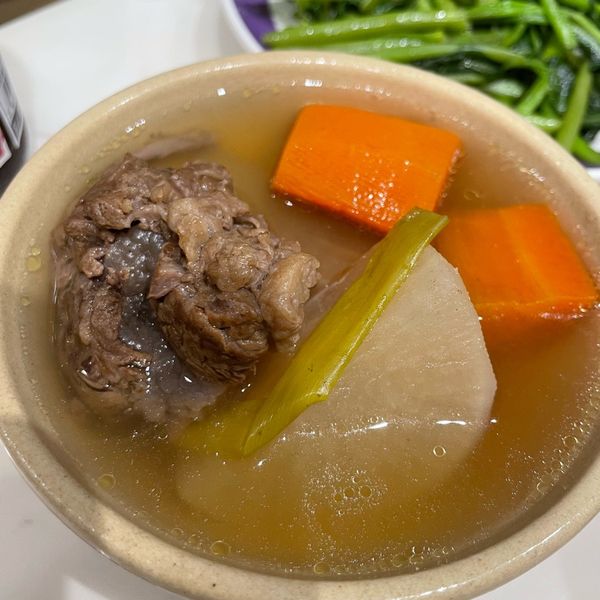 清燉牛肉湯（電鍋版）：Ann Lu 一起做