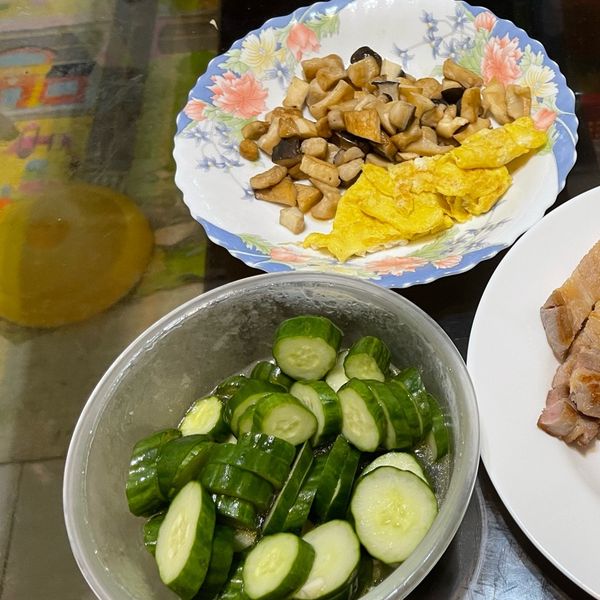 涼拌小黃瓜：Ula Hsu 一起做