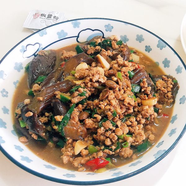 魚香茄子 : 給你看看我們家貓多可愛一起做