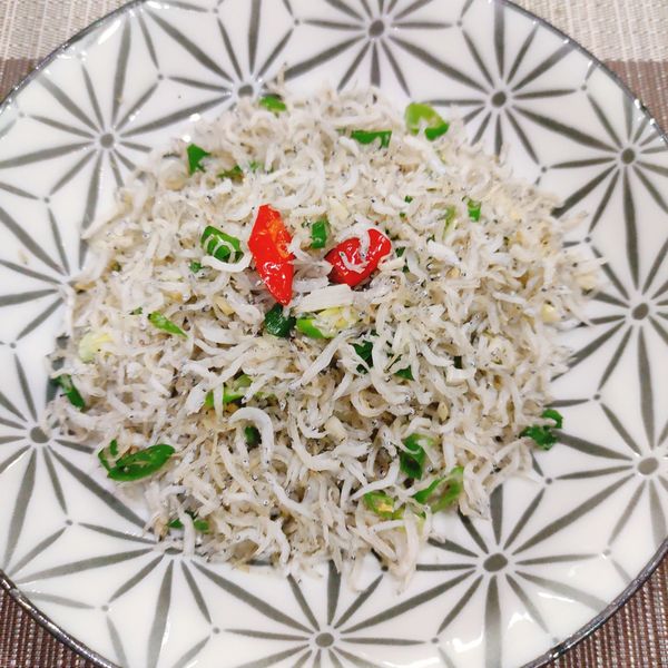 蒜香吻仔魚 : Sharon一起做