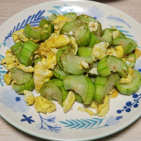 懶人料理 - 絲瓜炒蛋：蘇筱雅 一起做