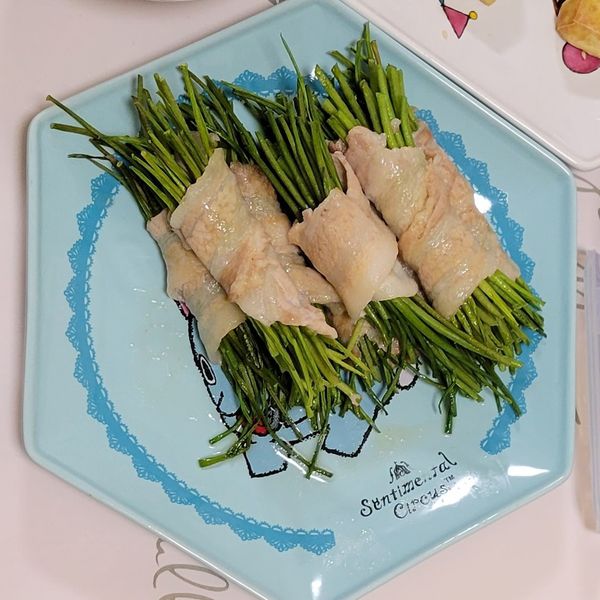 氣炸鍋水蓮梅花豬肉卷 : 彩虹熊的廚房一起做