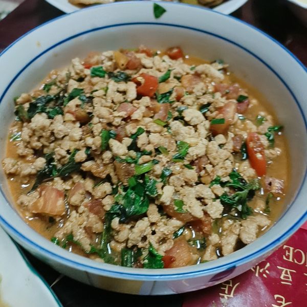 扒完三碗飯! 泰式打拋豬 食譜 : 陳伶一起做