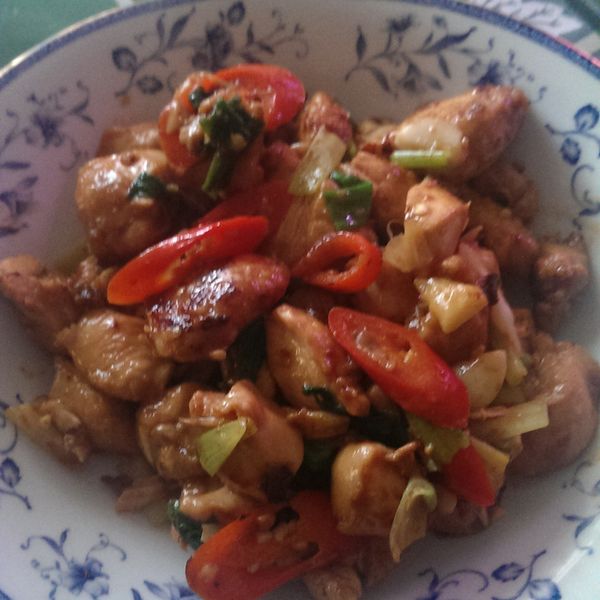 蔥爆雞丁 : 神隱一起做