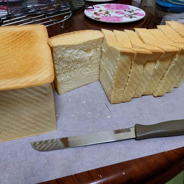 日式鮮奶生吐司-呂昇達老師配方 : 紫月一起做