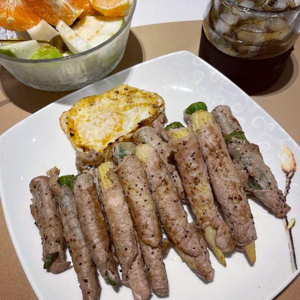 秋葵豬肉捲～ : 瑄瑄兒@悠閒時光一起做