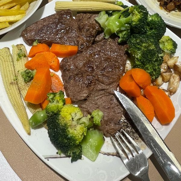 玫瑰鹽沙朗牛排餐 : 瑄瑄兒@悠閒時光一起做