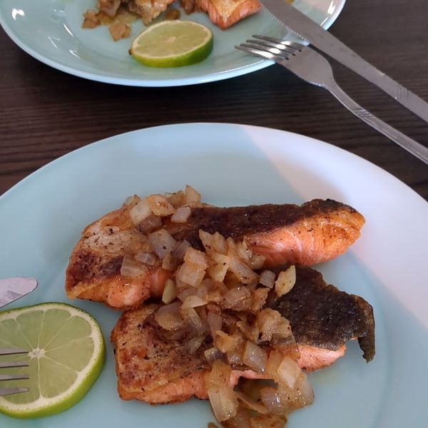 檸檬蒜香奶油鮭魚排 : Becky Wu一起做